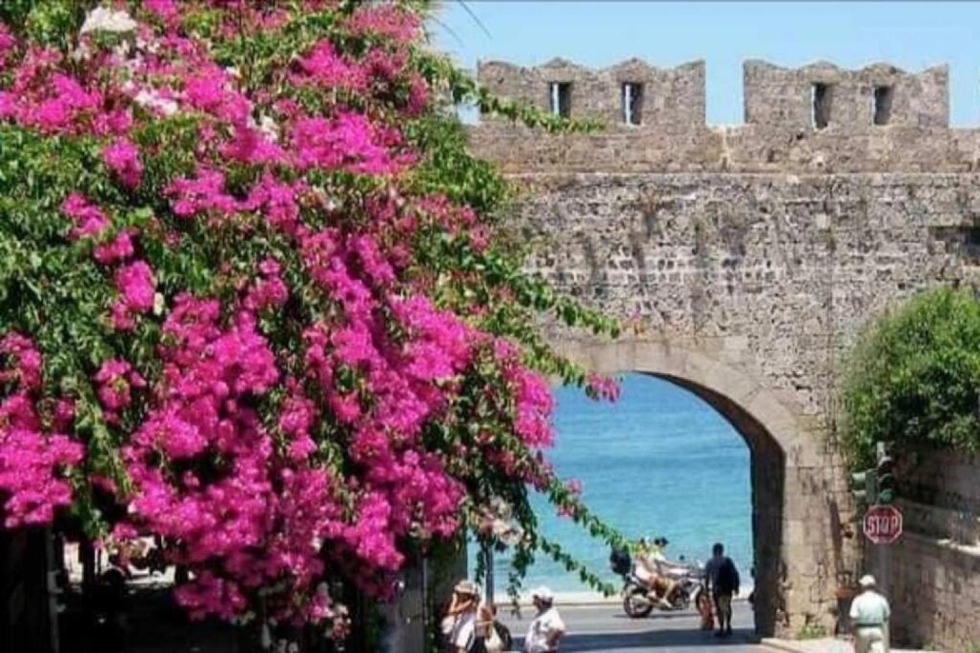 Megiston House In Old Town Rhodes Vila Rhodes City Exterior foto